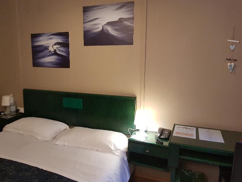 Hotel Suisse ジェノヴァ エクステリア 写真